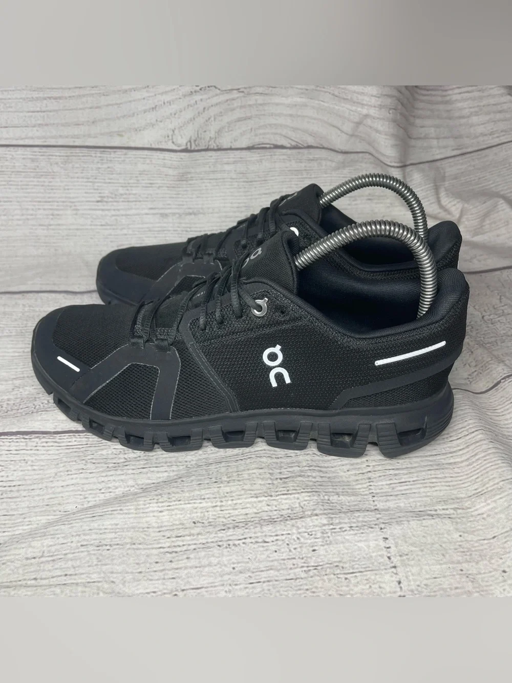 On Cloud 6 Women’s 8.5 Black Zero Gravity Cloud Tec Shoes